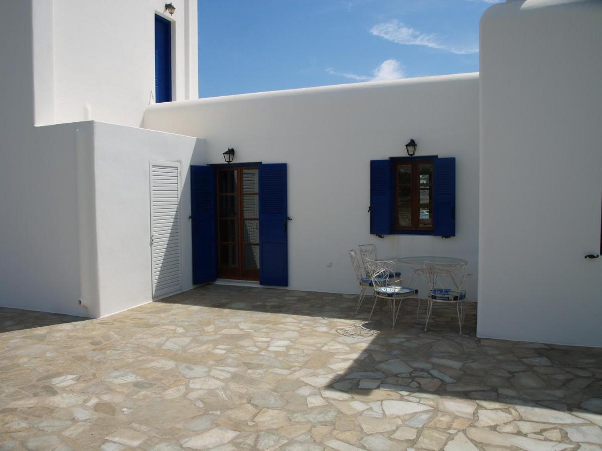 Ornos Seaside Blue Villas Екстериор снимка