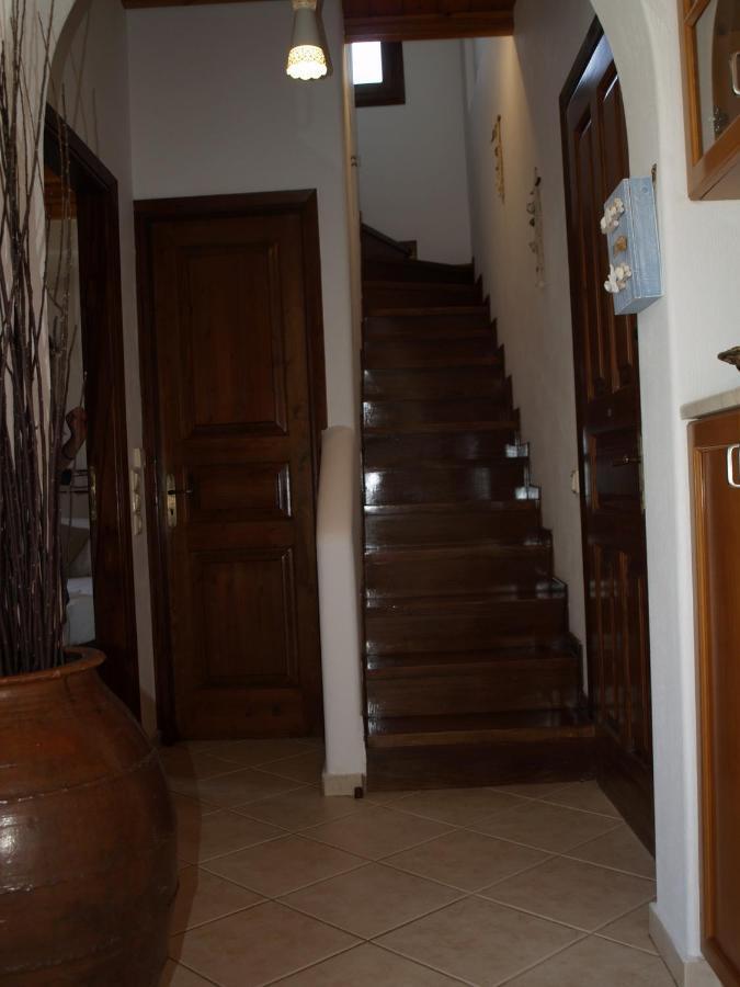 Ornos Seaside Blue Villas Екстериор снимка