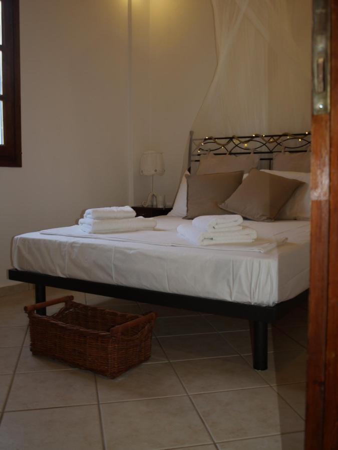 Ornos Seaside Blue Villas Екстериор снимка